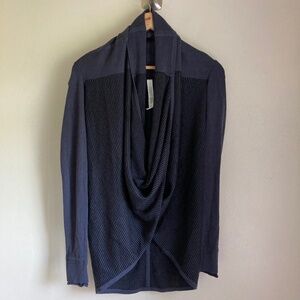 Lululemon Women’s iconic wrap sweater